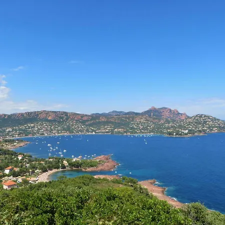 Cap Esterel Village : 2 Pieces Rez De Jardin Calme Renove F3 - Esterel Vacances 91la Saint-Raphaël