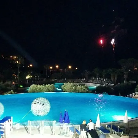 Apartamento Cap Esterel Village : 2 Pieces Rez De Jardin Calme Renove F3 - Esterel Vacances 91la